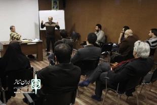 دومین نشست " اقتباس دراماتیک از قرآن " در حوزه هنری استان قم برگزار شد 3