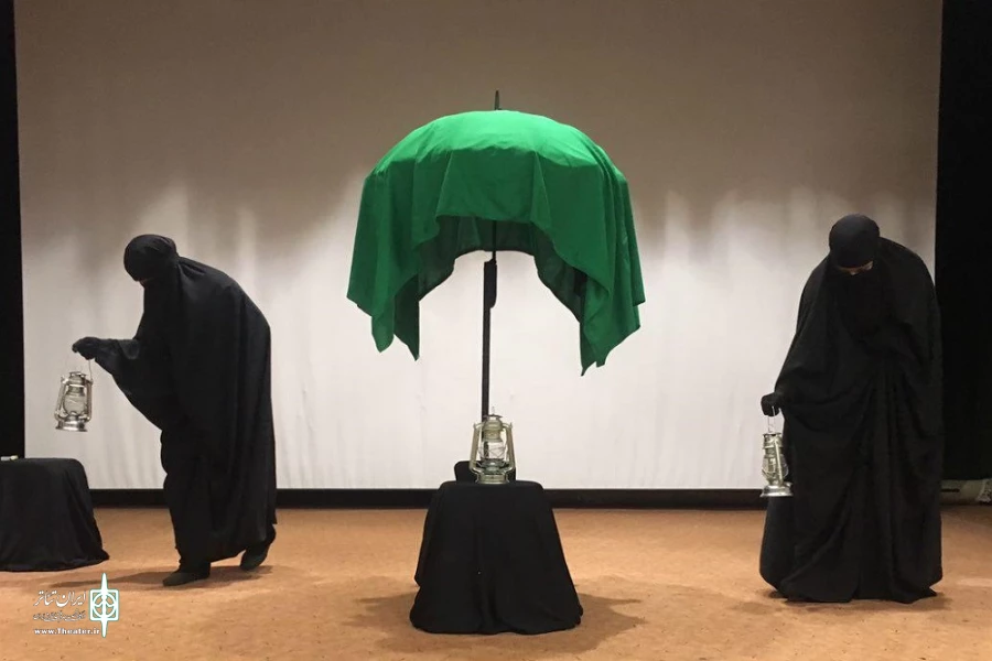 نمایش آیینی مذهبی «بیت الاحزان»  تلاشی از گروه تئاتر بانوان سپیدار به کارگردانی زهرا فشکی در مجتمع ناشران قم روی صحنه رفت 3
