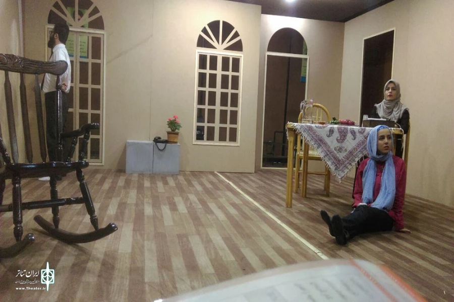 بازبینی سومین جشنواره تئاتر کریمه