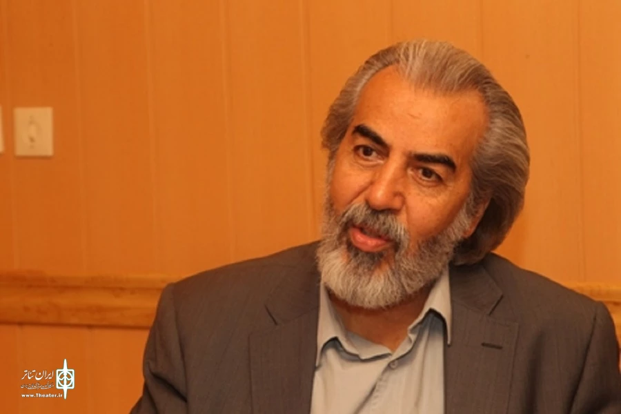 اجرای نمایش کمدی «مسافر» در قم 2