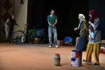 گامی در دوزخ، گامی در بهشت