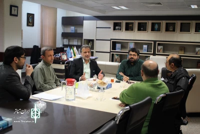 جلسه شورای نظارت بر تئاتر استان قم با حضور مدیر کل فرهنگ و ارشاد اسلامی تشکیل شد