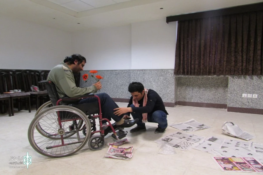 نمایش خیابانی «نگاهم کن» از استان قم به جشنواره آفتاب راه پیدا کرد 3