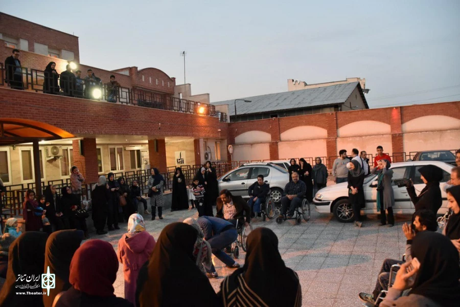 گزارش تصویری نمایش خیابانی«نگاهم کن»