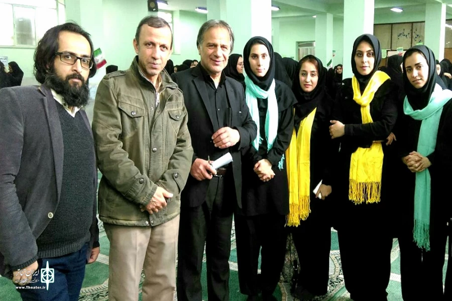 محمد رضا شاه مردی/ برای درخشش نمایش «بگو حرام» در جشنواره بین المللی تئاتر اهواز تلاش جدی خواهیم داشت 2