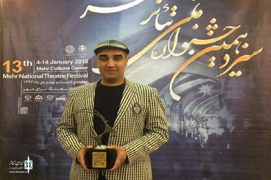 مرتضی جلالی کارگردان نمایش«گامی در دوزخ، گامی در بهشت» : جای خالی فرهنگ خرید بلیت برای تماشای تئاتر 2