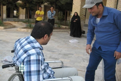 نخستین جشنواره تئاتر خیابانی