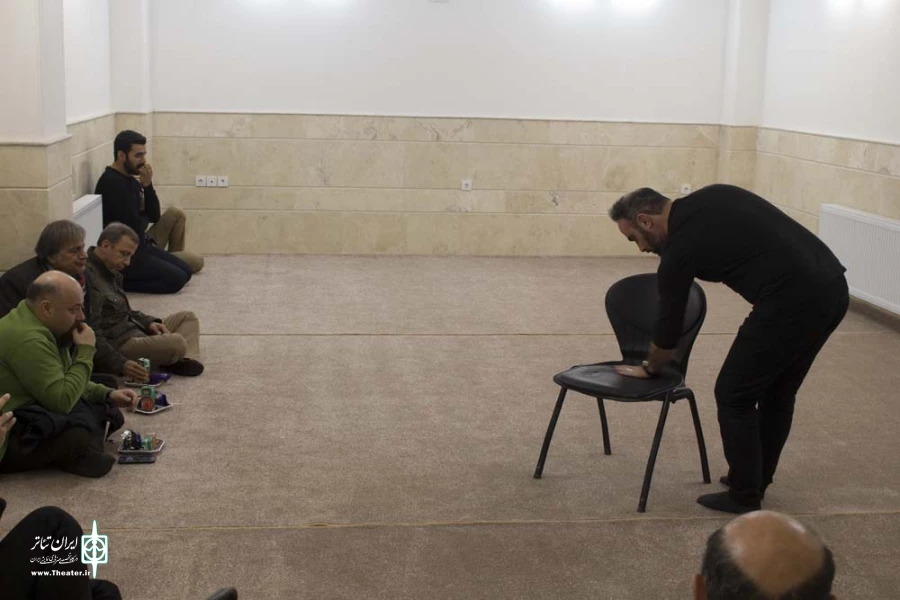نمایش " مادر که می رود " مورد بازبینی قرار گرفت 2