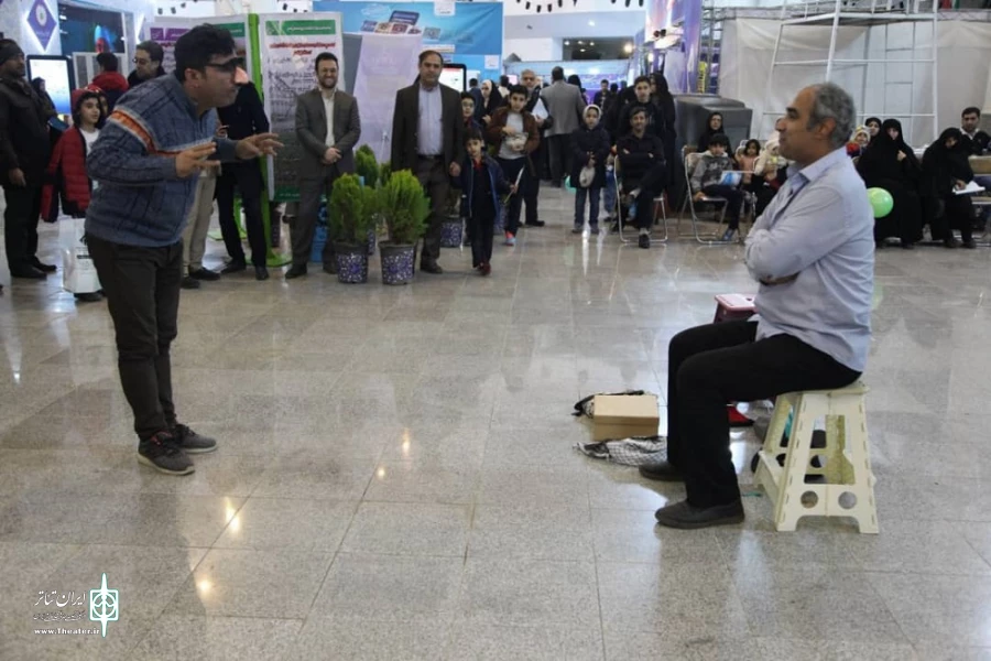 نمایش خیابانی " بچه های خیابان انقلاب " در قم به اجرا درآمد 2