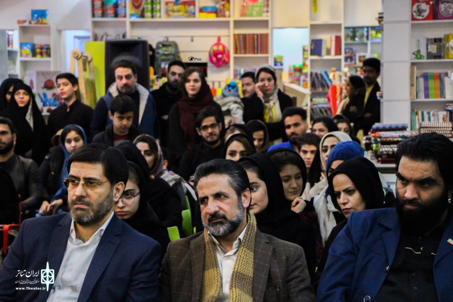 نمایشنامه خوانی " ریحانه " در قم به اجرا در آمد 2