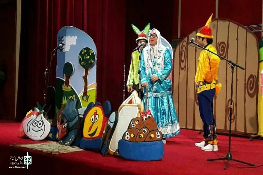نمایش یکی از بهترین وسیله ها برای انتقال پیام و فرهنگ سازی در بین جوامع است 10