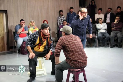 همزمان با هفته هنر انقلاب اسلامی

نمایش خیابانی «طوقی و مسافر» در قم به اجرا درآمد