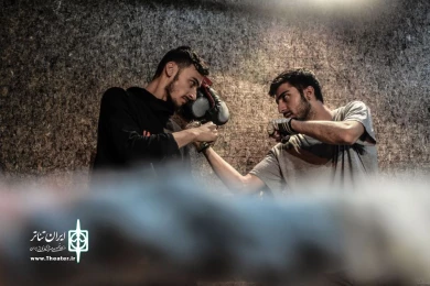 نمایش " پنج متری اول ، بن بست سوم "
