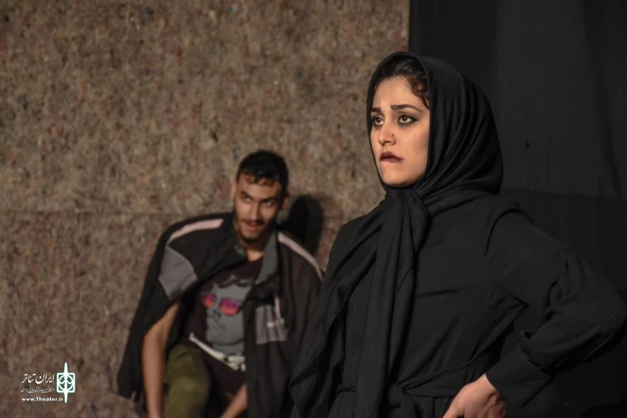نمایش " پنج متری اول ، بن بست سوم "