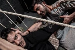 نوشتاری بر نمایش پنج متری اول، بن بست سوم  2