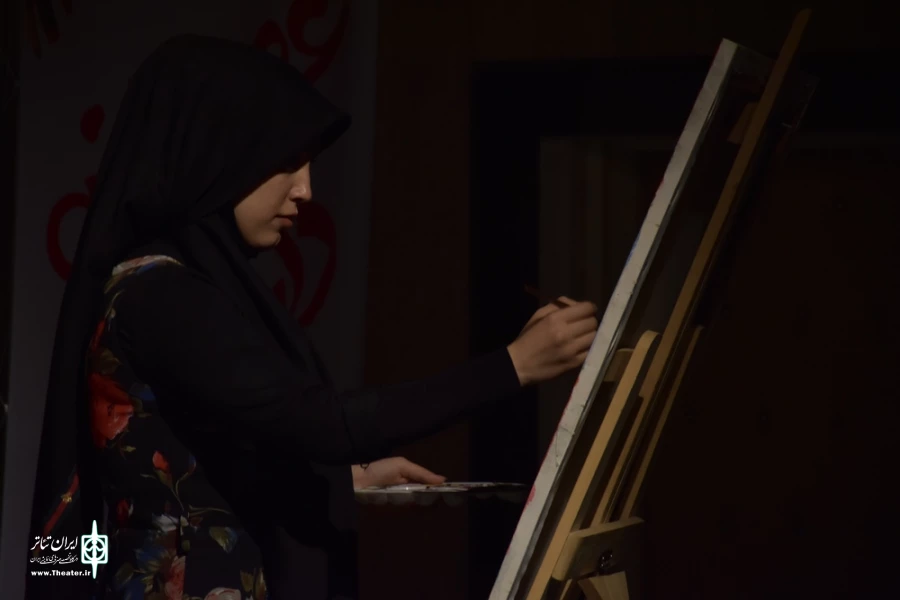 نمایش : خانه جدید
کارگردان : حدیث صابری / عکاس : زهره خانی