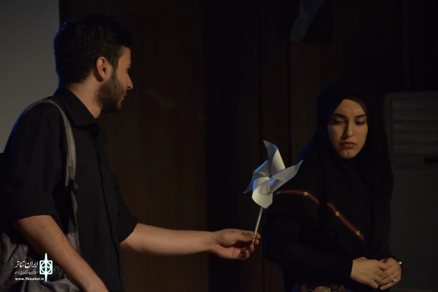 نمایش : خانه جدید
کارگردان : حدیث صابری / عکاس : زهره خانی