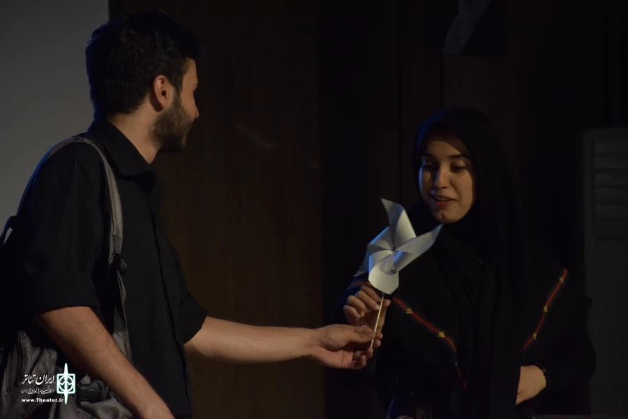 نمایش : خانه جدید
کارگردان : حدیث صابری / عکاس : زهره خانی