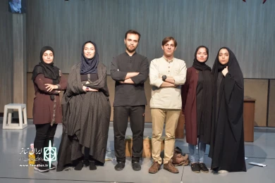 نمایش : قصه شبنمی که چشم می بست و آغوش می گشود /
کارگردان : علی صبوری  / عکاس : زهره خانی