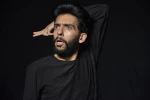 نمایش : وداع با اسلحه /
کارگردان : شاهین سلطانی / عکاس : زهره خانی