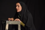 نمایش : سمفونی روی گدازه های آتشفشان تلخ /
کارگردان : کیارش کوهگیوی ، عبدالوهاب حقیقی / عکاس : زهره خانی