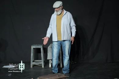 نمایش : طبقه چهارم /
کارگردان : هادی شمس / عکاس : زهره خانی