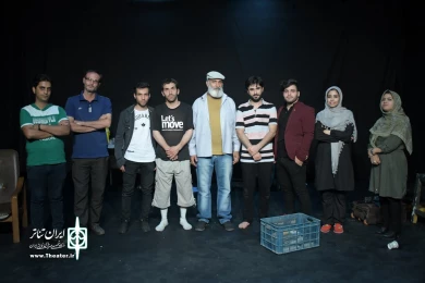 نمایش : طبقه چهارم /
کارگردان : هادی شمس / عکاس : زهره خانی