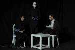 نمایش : اندولانت /
کارگردان : گروهی / عکاس : زهره خانی