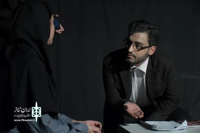 نمایش : اندولانت /
کارگردان : گروهی / عکاس : زهره خانی
