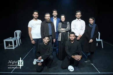 نمایش : اندولانت /
کارگردان : گروهی / عکاس : زهره خانی