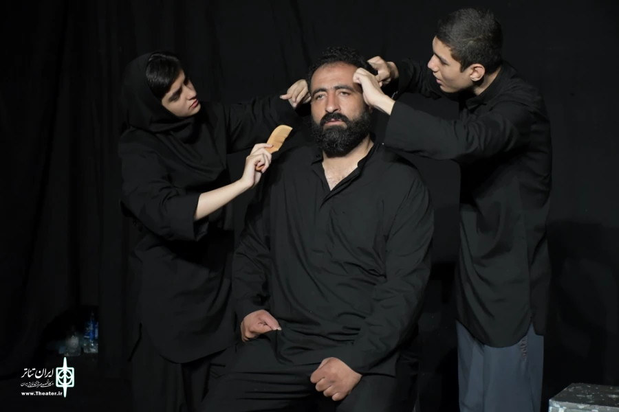 نمایش : بمانی رفتی ، بمانی رفته ای /
کارگردان : محمدرضا شاهمردی / عکاس : زهره خانی