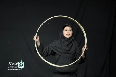 نمایش : بمانی رفتی ، بمانی رفته ای /
کارگردان : محمدرضا شاهمردی / عکاس : زهره خانی