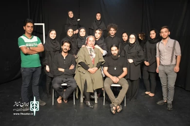 نمایش : اشک خدا /
کارگردان : مرضیه بنی علی / عکاس : زهره خانی