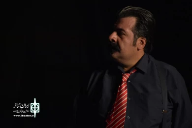 نمایش : پرواز به تاریکی /
کارگردان : داریوش پورآرین / عکاس : زهره خانی