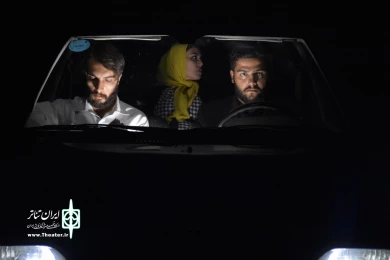 نمایش : راس ساعت پنج /
کارگردان : مهناز رودساز / عکاس : زهره خانی