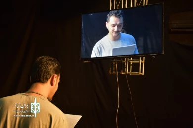 نمایش : حقایق درباره مهدی پسر غلام /
کارگردان : حسن محسنی / عکاس : زهره خانی