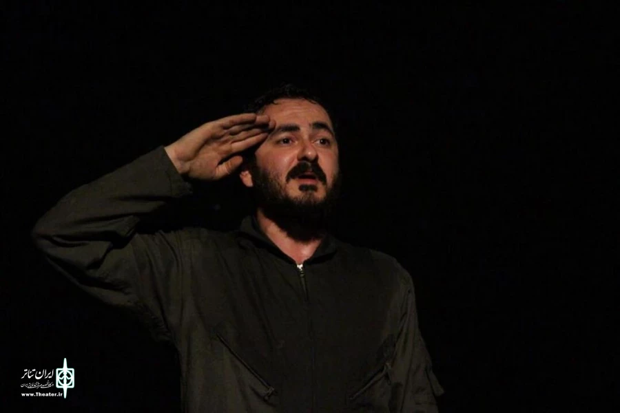 نمایش : روبینسون و کروزو /
کارگردان : علیرضا کوشک جلالی / عکاس : بیتا جوشقانی