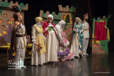 نمایش " ویروس در سرزمین سلامت "/
کارگردان : سید حسین فدایی حسین / عکاس : زکیه مقدم
