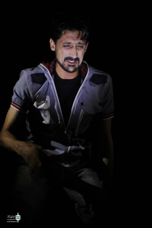 نمایش " اشک خدا " در خانه نمایش ماه قم به روی صحنه رفت 4