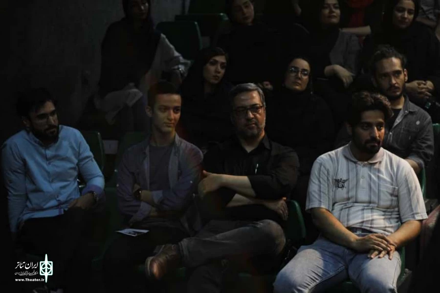 جلسه نقد و بررسی نمایش " اشک خدا " در قم برگزار شد 4
