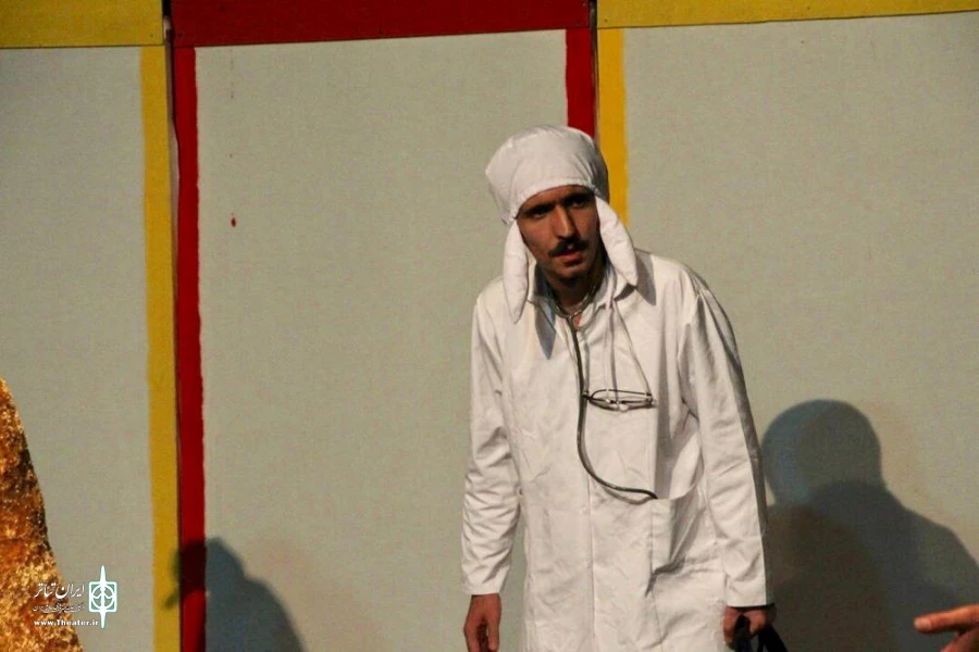 نمایش " روزی روزگاری...سگی " /
عکاس :  مهدی باقری