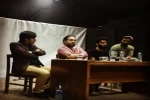جلسه نقد و بررسی نمایش 