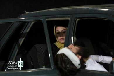 نمایش " راس ساعت پنج  " /کارگردان : مهناز رودساز/ اجرای عمومی / مهرماه 98