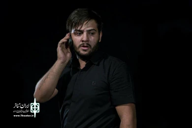 نمایش " راس ساعت پنج  " /کارگردان : مهناز رودساز/ اجرای عمومی / مهرماه 98