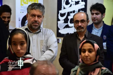 افتتاحیه نمایشگاه گزیده ای از پوسترهای تئاتر ایران/ رونمایی از پوسترهای بیست و یکمین جشنواره استانی تئاتر قم/اهدای گواهینامه های هنرجویان انجمن هنرهای نمایشی استان قم / 11 آبان 98