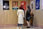 افتتاحیه نمایشگاه گزیده ای از پوسترهای تئاتر ایران/ رونمایی از پوسترهای بیست و یکمین جشنواره استانی تئاتر قم/اهدای گواهینامه های هنرجویان انجمن هنرهای نمایشی استان قم / 11 آبان 98