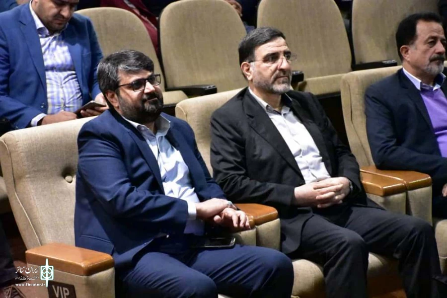 برگزیدگان بیست و یکمین جشنواره استانی تئاتر قم معرفی شدند. 3