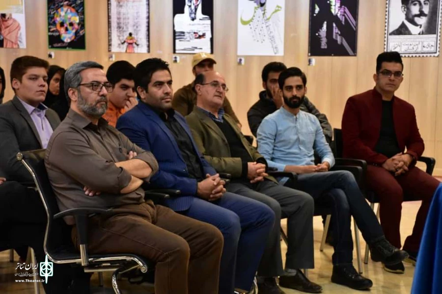 ورکشاپهای تخصصی بیست و یکمین جشنواره استانی تئاتر قم /آبان 98/باحضور دکتر علی عباسی .سعید رضوانی .دکترفرهادمهندس پور.محمدامیر یاراحمدی . کوروش نریمانی و حسین پارسایی