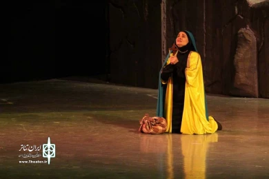 نمایش " خواهر عشق " / کارگردان : سیدمحمدجواد طاهری / اجرای عمومی / آذر 98 / تالار مرکزی قم