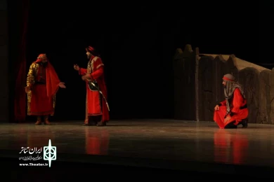 نمایش " خواهر عشق " / کارگردان : سیدمحمدجواد طاهری / اجرای عمومی / آذر 98 / تالار مرکزی قم